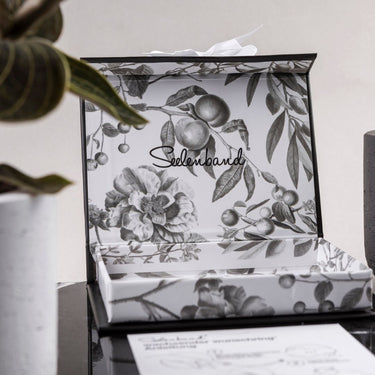 Geschenk-Verpackung-Set: edle Box & Samtbeutel